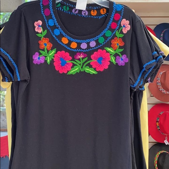 Blouses - Picture 5 of 12